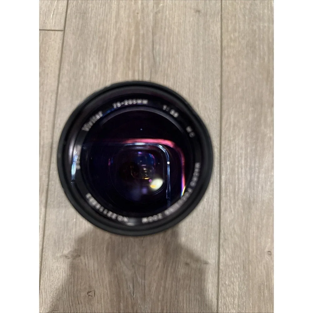 Vintage Vivitar 75-205 mm 1:3.8 Close Focusing Auto‎ Zoom Lens Excellent